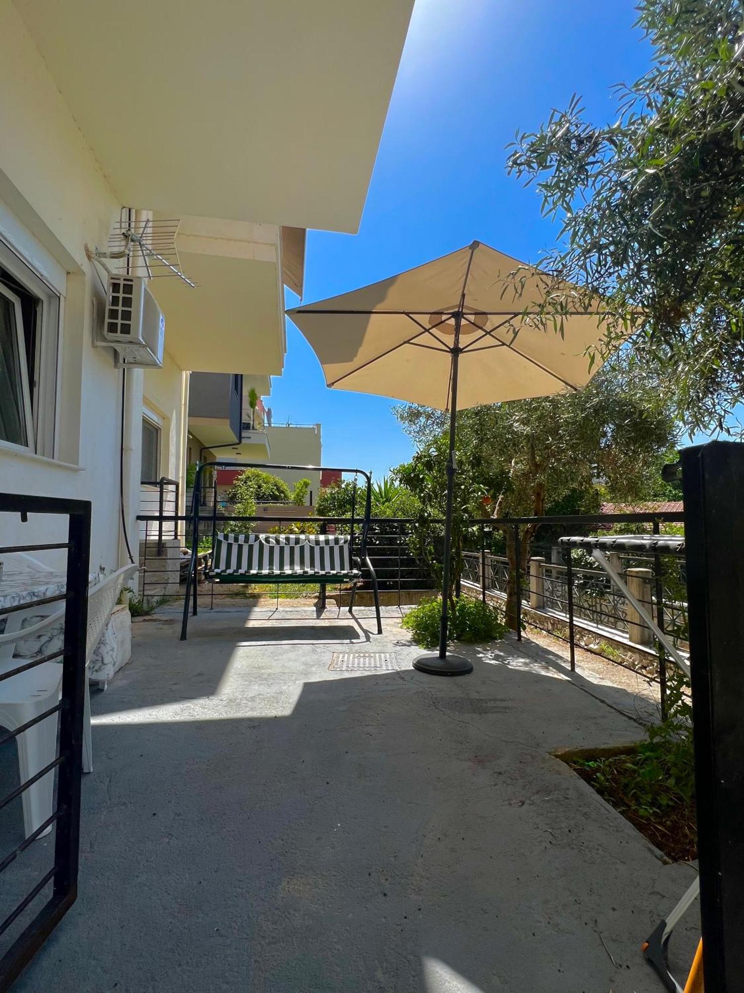 Kalamitsa Apartment By The Beach Кавала Экстерьер фото